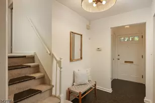 14 Chester Lang Pl, Cranford Township, NJ 07016 - Photo 3