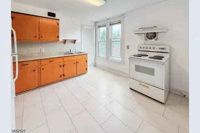 35 Green Ave #2, Madison, NJ 07940 - Photo 5