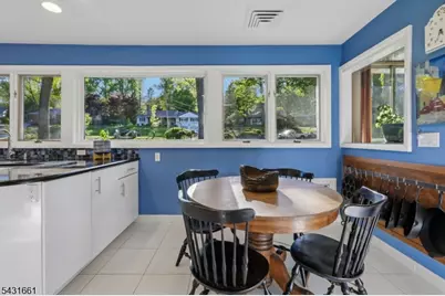 122 Sunrise Dr, Hawthorne, NJ 07506 - Photo 13