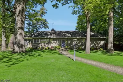 122 Sunrise Dr, Hawthorne, NJ 07506 - Photo 1