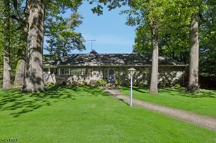 122 Sunrise Dr, Hawthorne, NJ 07506 - Photo 1