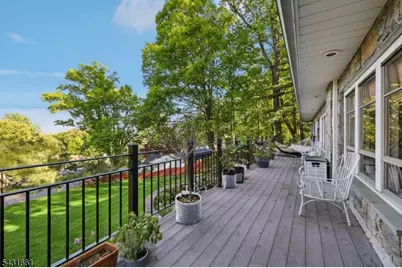 122 Sunrise Dr, Hawthorne, NJ 07506 - Photo 31