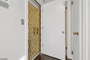 122 Sunrise Dr, Hawthorne, NJ 07506 - Photo 23