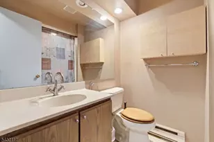55 Meadowview Dr, Clinton Township, NJ 08801 - Photo 21