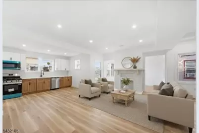 189 N Oraton Pkwy #2, East Orange, NJ 07017 - Photo 3