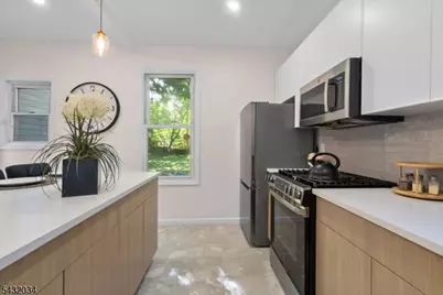 127 Steuben St, East Orange, NJ 07018 - Photo 13