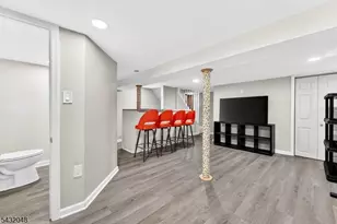 21 5th Ave, Linden, NJ 07036 - Photo 25