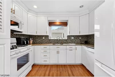 21 5th Ave, Linden, NJ 07036 - Photo 13