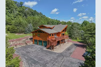 8 Highlands Ln, Hardwick Township, NJ 07825 - Photo 9