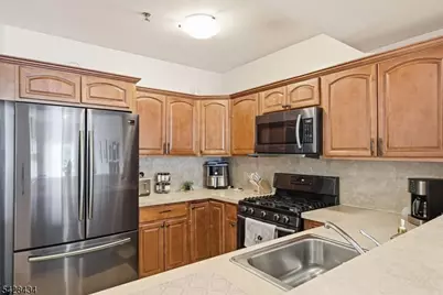 902 N 5th St #207, Newark, NJ 07107 - Photo 9