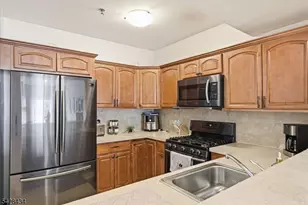 902 N 5th St, Newark, NJ 07107 - Photo 9