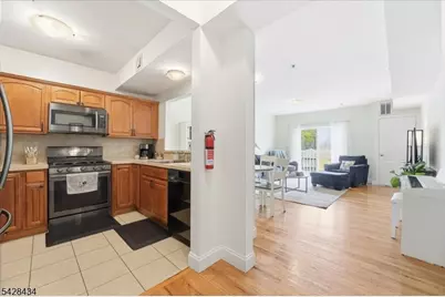 902 N 5th St #207, Newark, NJ 07107 - Photo 7