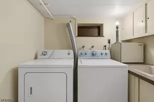 489 N Clinton St, East Orange, NJ 07017 - Photo 15