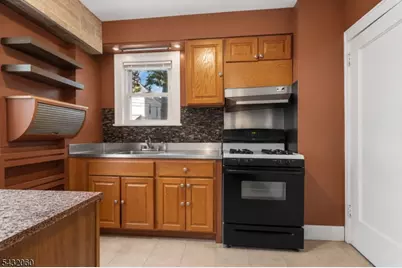 489 North Clinton Street, East Orange, NJ 07017 - Photo 3