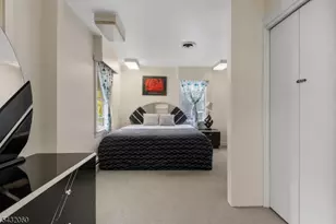 489 N Clinton St, East Orange, NJ 07017 - Photo 5