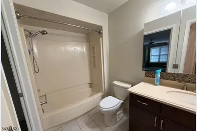 2509 Candlelight Ct, Helmetta, NJ 08828 - Photo 11