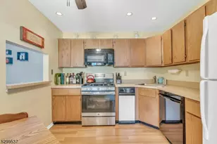 341 Penns Way, Bernards Township, NJ 07920 - Photo 5