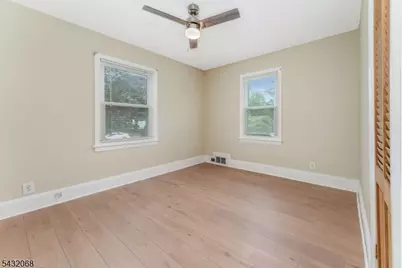 38 Eastern States Pkwy, Somerville, NJ 08876 - Photo 13