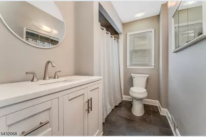 38 Eastern States Pkwy, Somerville, NJ 08876 - Photo 11