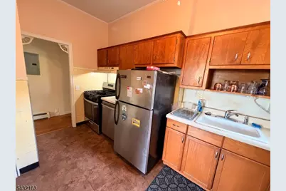 2 Prospect Ave #2, Montclair, NJ 07042 - Photo 5