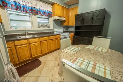 352 N 7th St, Newark, NJ 07107 - Photo 11