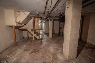 352 N 7th St, Newark, NJ 07107 - Photo 27