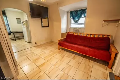 352 N 7th St, Newark, NJ 07107 - Photo 5