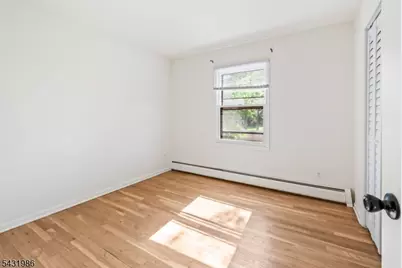 4 Darby Rd, Franklin Township, NJ 08873 - Photo 13