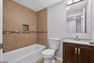 103 Berkshire Pl, Irvington, NJ 07111 - Photo 15