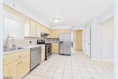 50 Hepburn Rd, Clifton, NJ 07012 - Photo 35