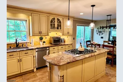 77 Plum Brook Road, Raritan Township, NJ 08822 - Photo 3