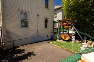 180 Berkshire Pl, Irvington, NJ 07111 - Photo 3