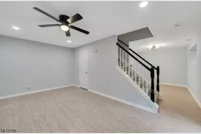 151 W Market St #1415, Newark, NJ 07103 - Photo 7