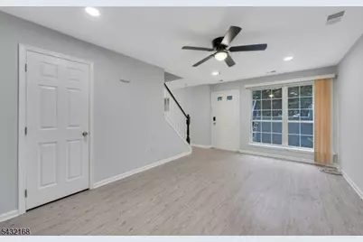 151 W Market St #1415, Newark, NJ 07103 - Photo 3