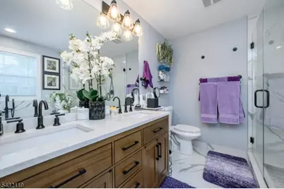 1019 Bishop Evans Way, Linden, NJ 07036 - Photo 31