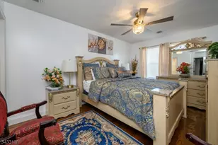 1019 Bishop Evans Way, Linden, NJ 07036 - Photo 17