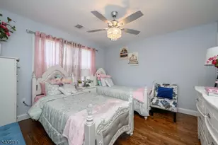1019 Bishop Evans Way, Linden, NJ 07036 - Photo 21