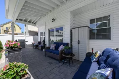 1019 Bishop Evans Way, Linden, NJ 07036 - Photo 33