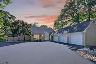 1530 Mountain Top Rd, Bridgewater, NJ 08807 - Photo 3