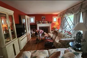 1610 W 7th St, Piscataway Township, NJ 08854 - Photo 5