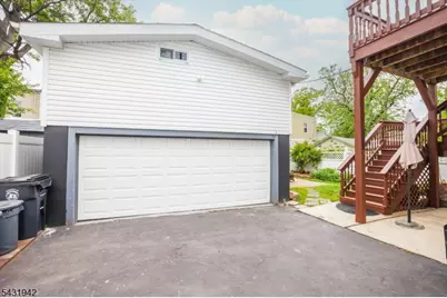 63 Carolina Ave, Newark, NJ 07106 - Photo 25