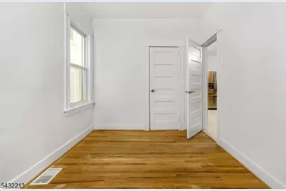 39 Struyk Ave, Prospect Park, NJ 07508 - Photo 5