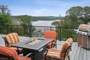 8 Sutton Rd, Hopatcong, NJ 07843 - Photo 21