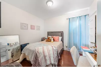 1039 Anna St, Elizabeth, NJ 07201 - Photo 9