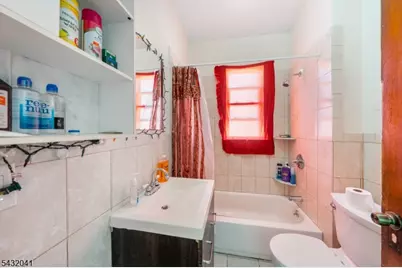 1039 Anna St, Elizabeth, NJ 07201 - Photo 13