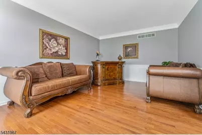 26 Alpaugh Dr, Bethlehem Township, NJ 08802 - Photo 11