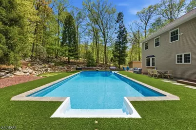 71 Chincopee Rd, Jefferson Township, NJ 07849 - Photo 3
