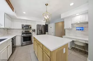71 Chincopee Rd, Jefferson Township, NJ 07849 - Photo 9