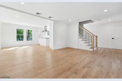 72 E Cedar St, Livingston, NJ 07039 - Photo 3