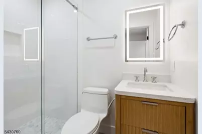 72 E Cedar St, Livingston, NJ 07039 - Photo 9